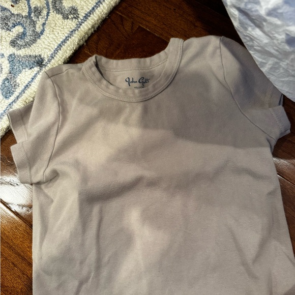 Brandy Melville Gray Short Sleeve Tee - Picture 2 of 2